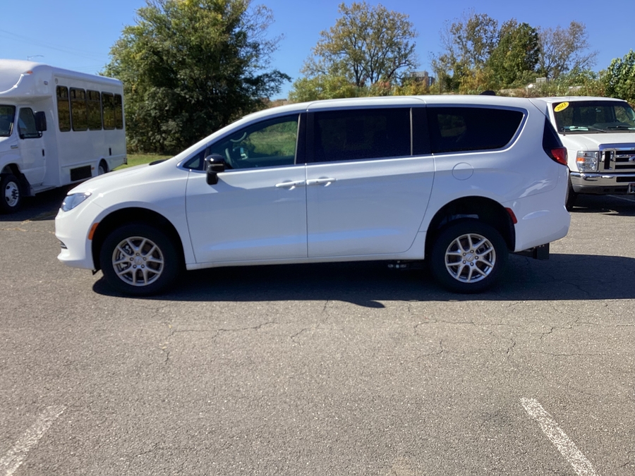 New 2026 Chrysler Voyager LX